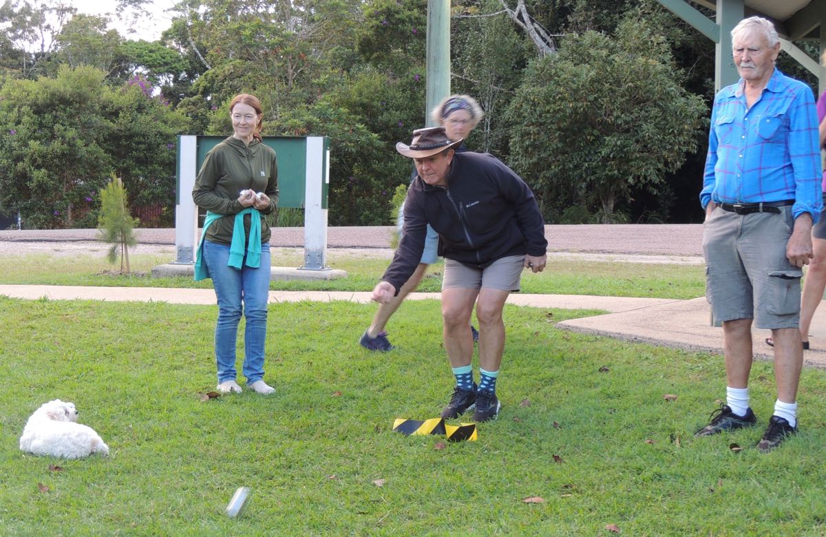 Petanque – Paluma-Style – Paluma – our village in the mist